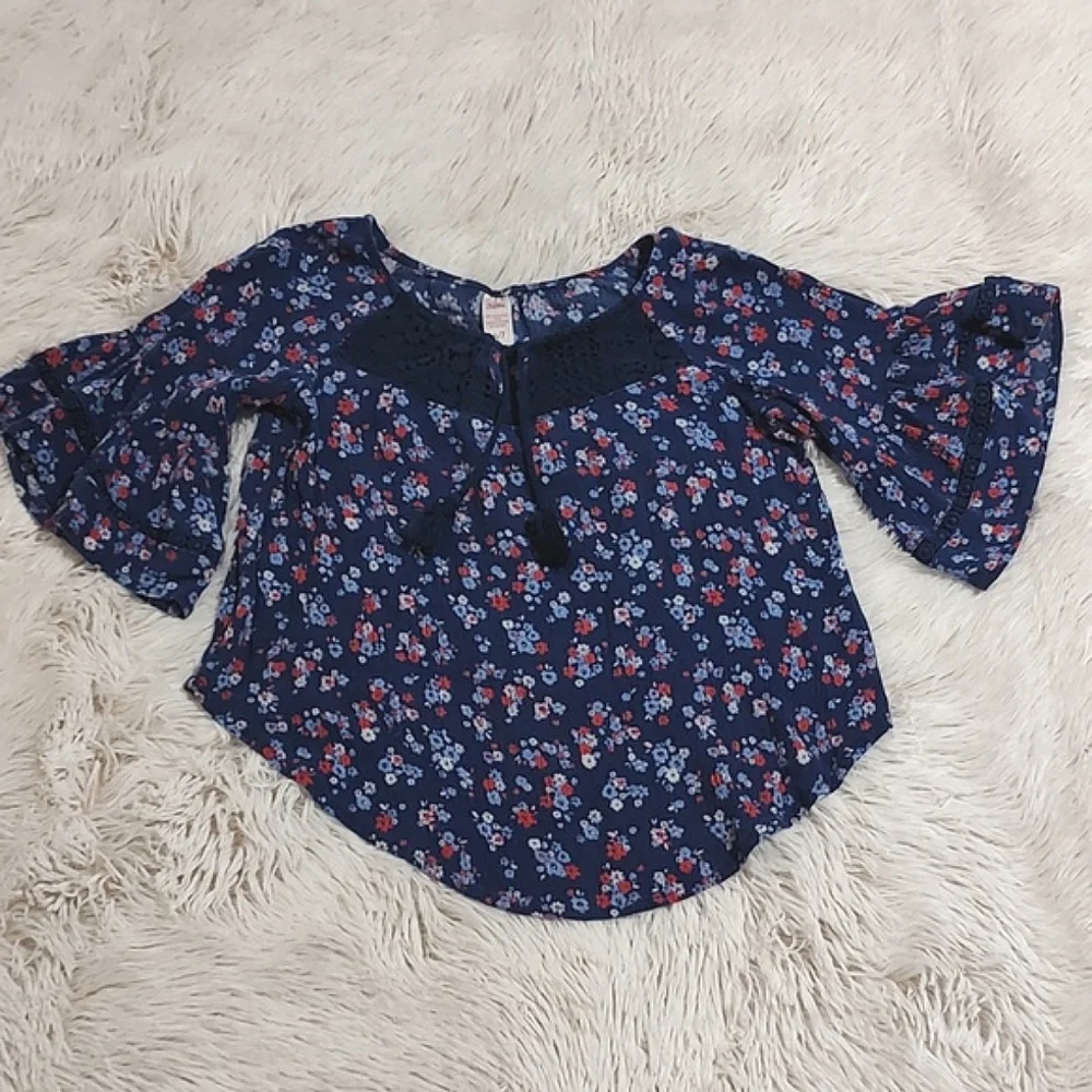 Justice Girls Floral Boho Blouse Blue Crochet Tassels Scoop Neck Bell Sleeve 6/7